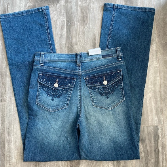 Women’s Jones New York Madison jeans - Picture 2 of 11